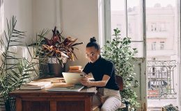 Acer, evde eğlencenin konforunu aileler ve öğrenciler için büyük ekranlı Iconia Tab M10 ile ikiye katlıyor