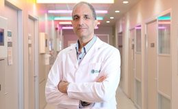 Meme hastalıkları kadınları olumsuz etkiliyor! Meme muayenesi yapmayı öğrenmek önemli!