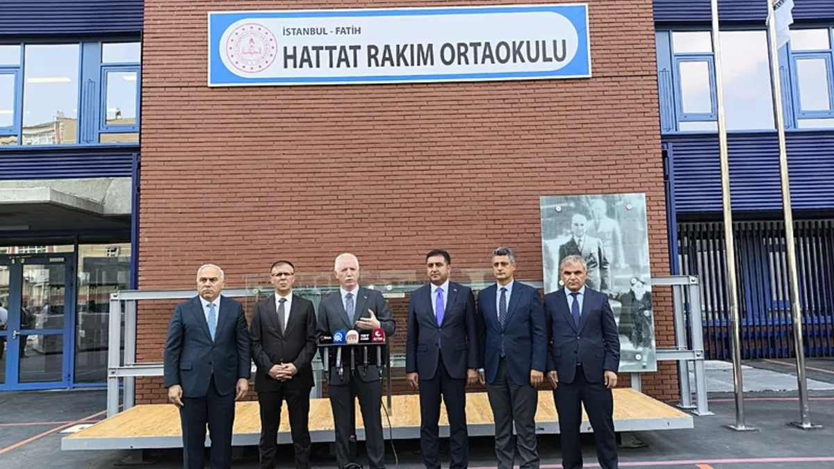 İstanbul Valisi Gül yeniden inşa edilen okulda inceleme yaptı: